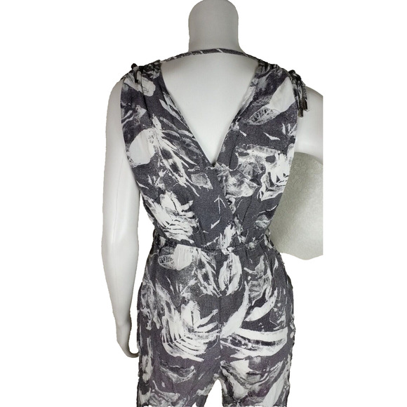 Armani Exchange Jumpsuit – White/Black Floral – Size 4 - Picture 4 of 7